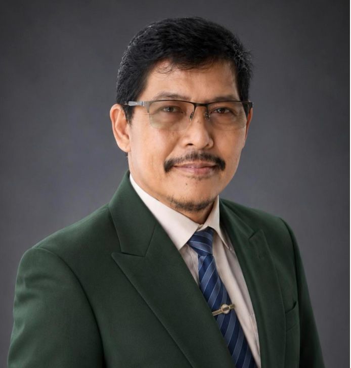 Assoc. Prof. Dr. Ir. Larisang, S.T., M.T., IPU.